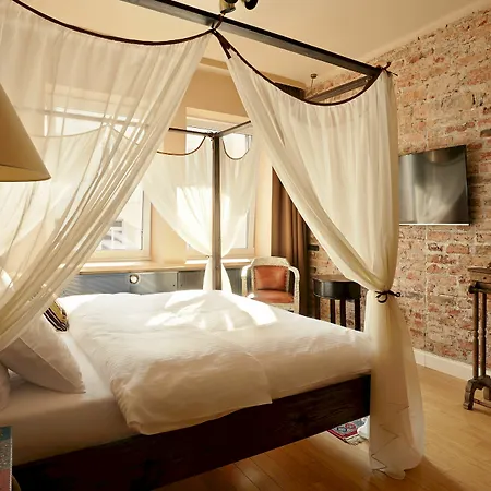 Sleepwell Ordynacka 4*