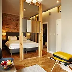 Sleepwell Ordynacka Aparthotel