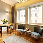 Sleepwell Ordynacka 4*