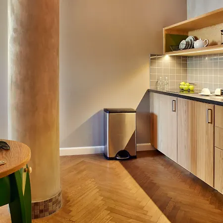 Sleepwell Ordynacka 4*